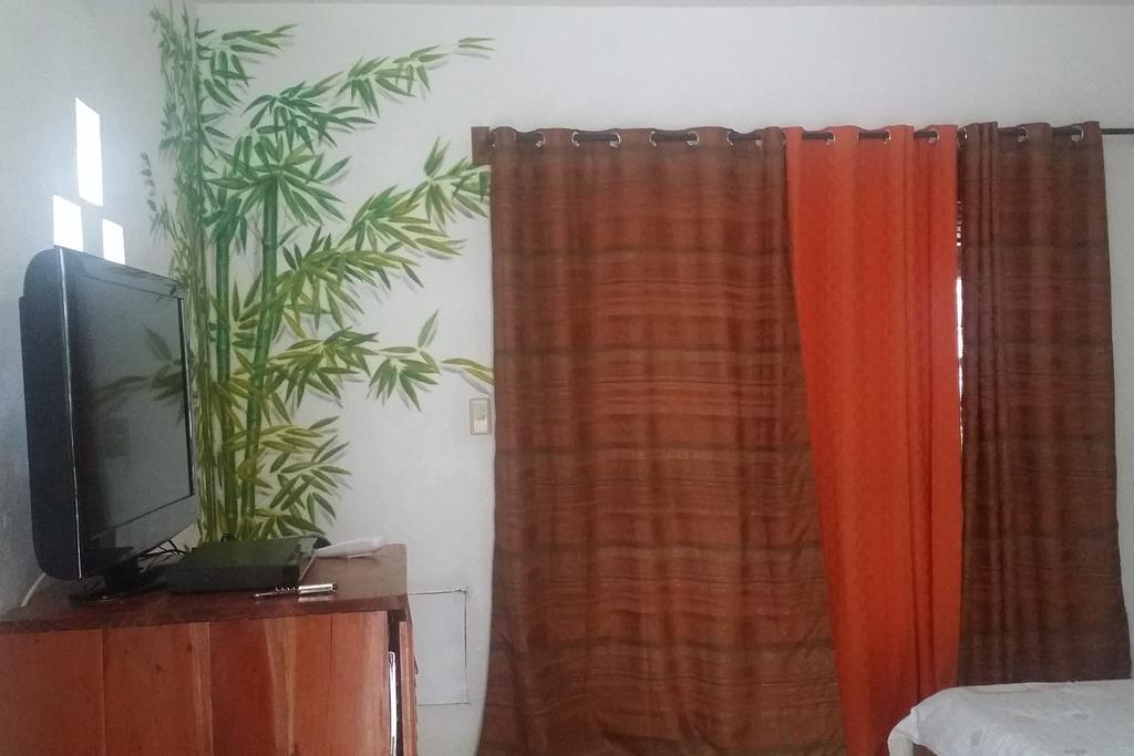 Bamboo Bungalows Resthouse Balabag  Zimmer foto