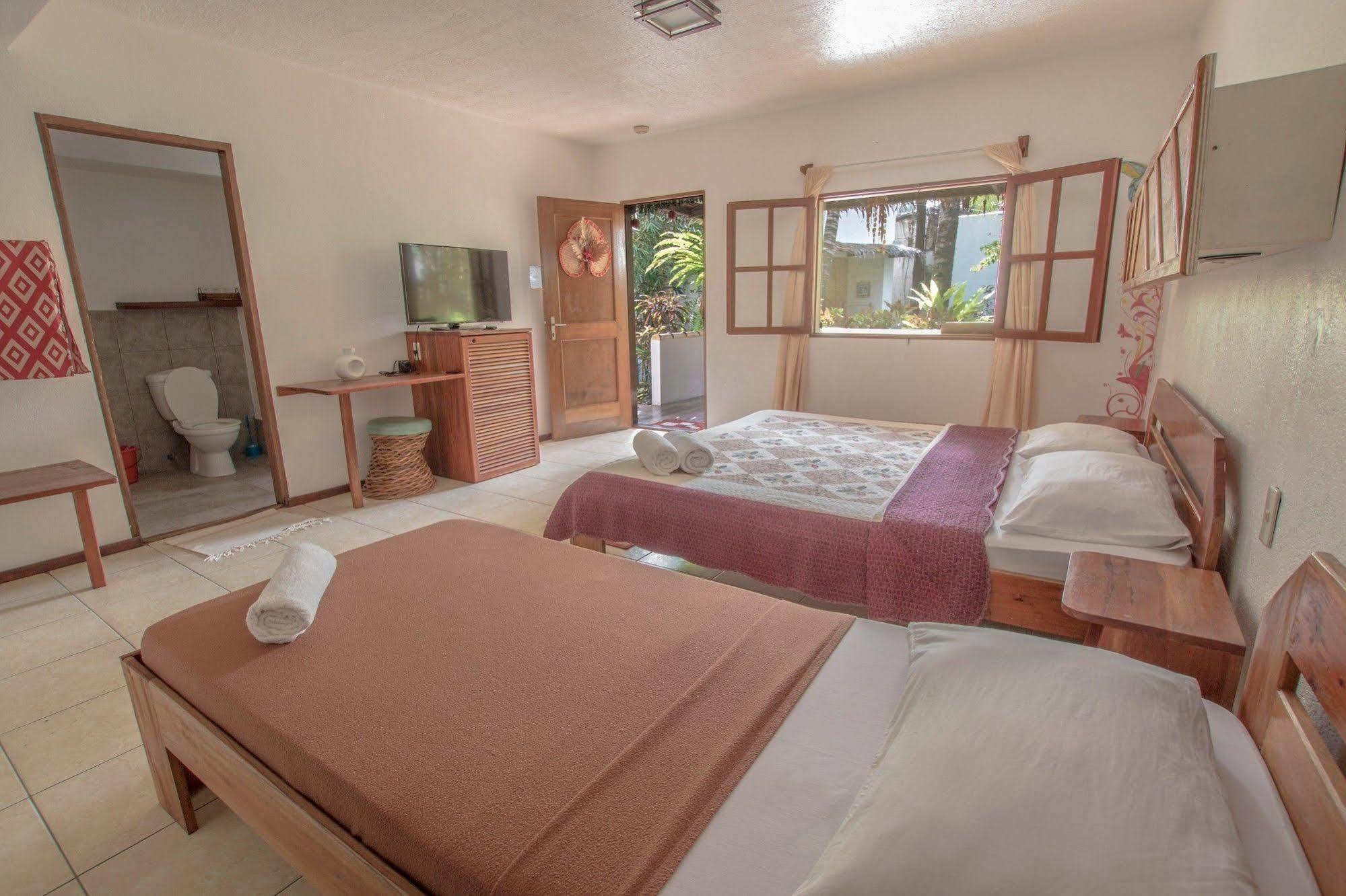 Bamboo Bungalows Resthouse Balabag  Exterior foto